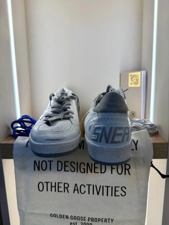 Golden Goose White Drawstring Dust Bag with Black Text - Picture 4 of 5